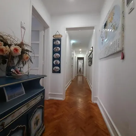 Ameli Quarto em Acomodações Particulares Lisboa